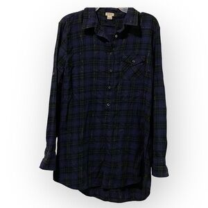 J.Crew Factory Top Women’s Size Med Long-sleeve Button Down‎ Whimsigoth